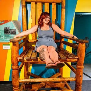 Meet your Posher, Alyssa